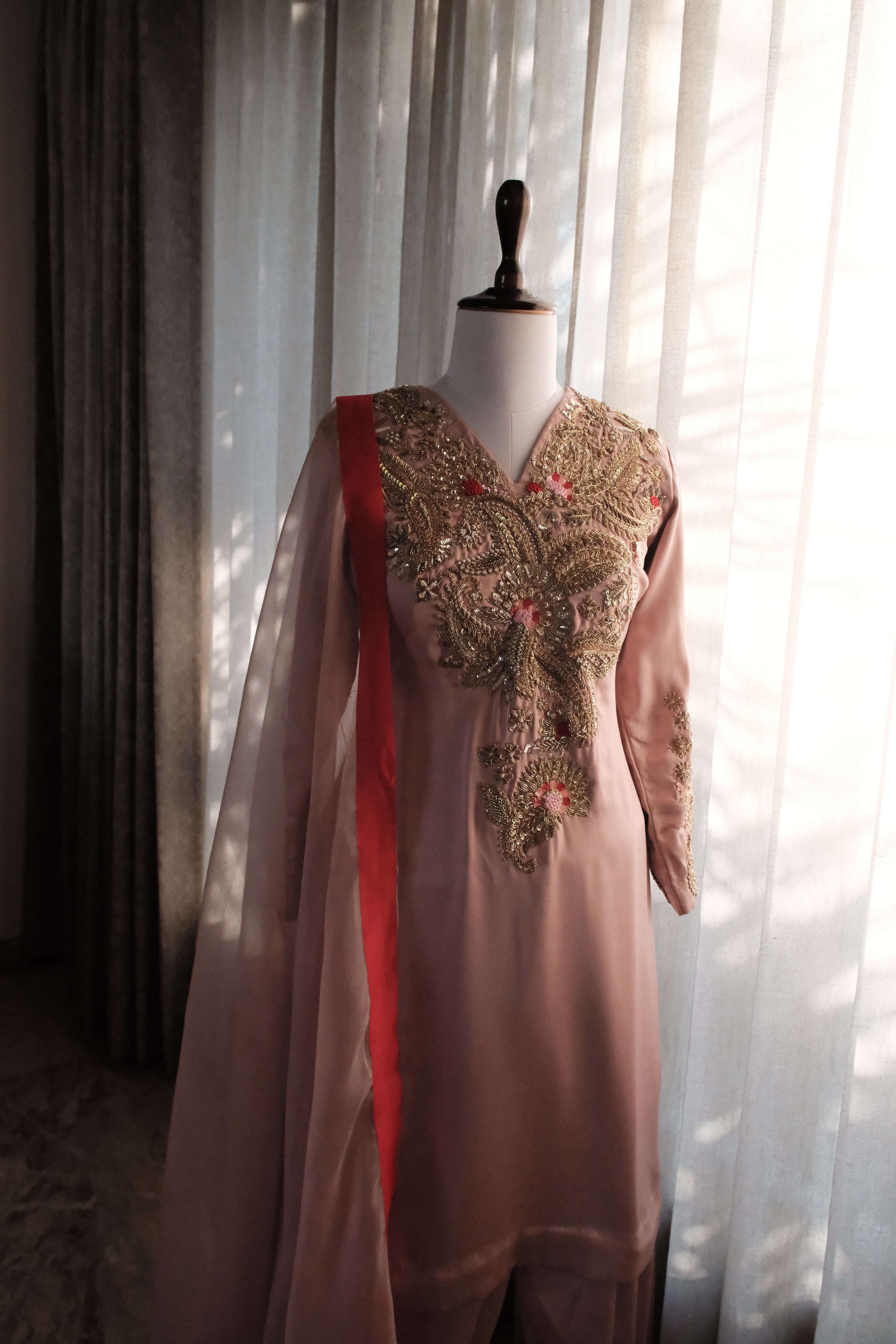 Fabbat neck embroidery set