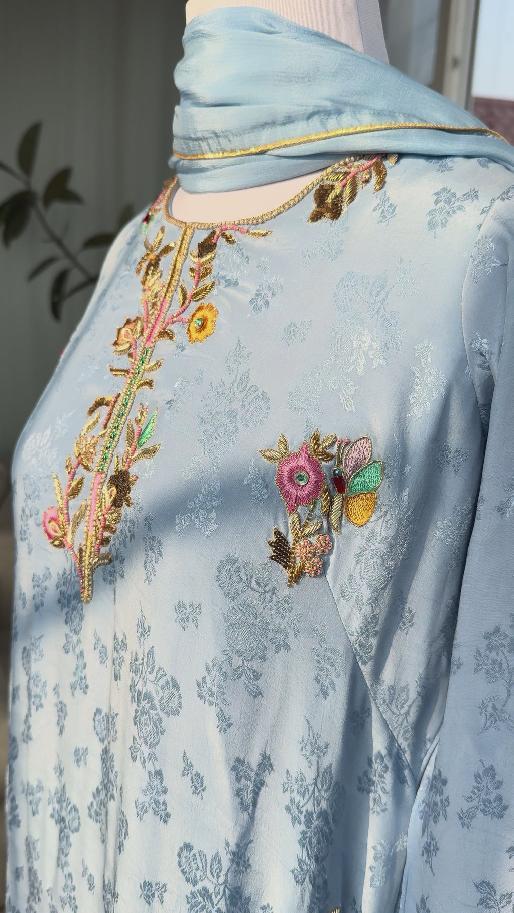 Sky Crepe suit set